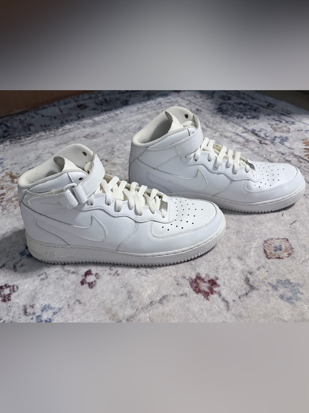 NIKE Air Force 1 Men’s Vintage Triple White High Top Sneakers Shoes sz 11